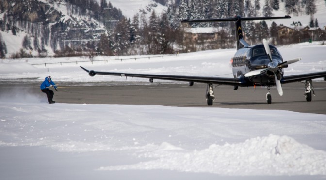 Jamie Barrow reaches 125Kph snowboarding while towed behind an aircraft