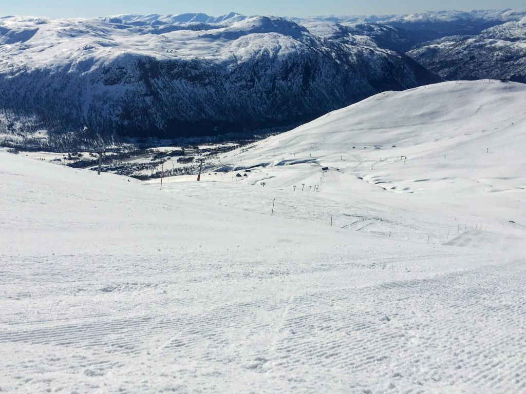 Myrkdalen - empty slopes