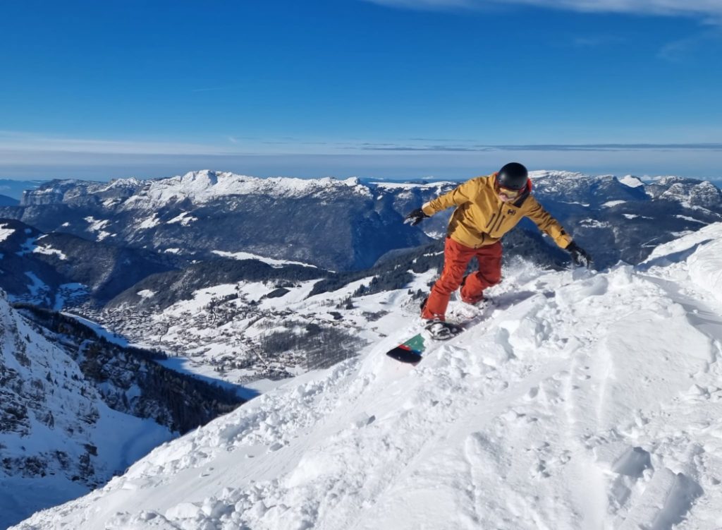 La Clusaz snowboarding Holiday review
